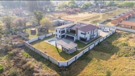 6 Bedroom House in Riversdale