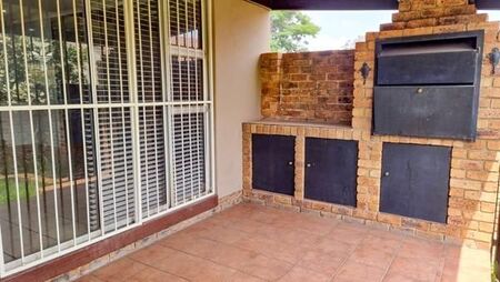 2 Bedroom Simplex in Bonaero Park