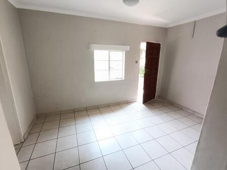1 Bedroom Flat in Nortons Home Estate
