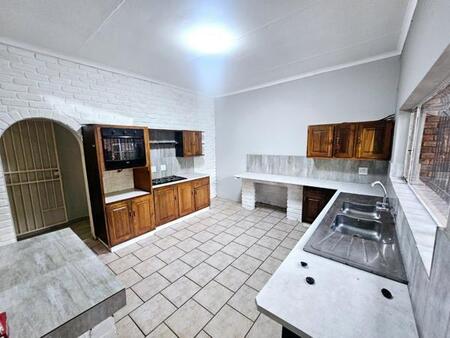 3 Bedroom House in Mnandi Ah