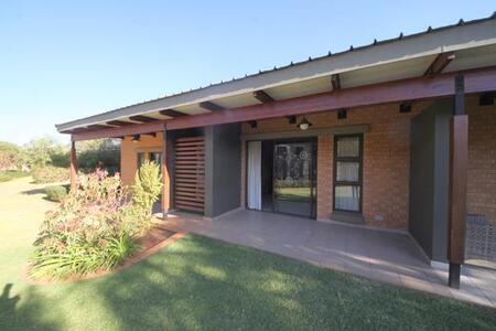 1 Bedroom House in Retire at Midstream