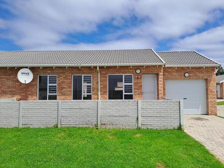 3 Bedroom Townhouse in Fairview