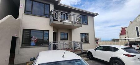 2 Bedroom Townhouse in South End