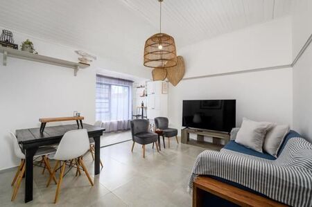 3 Bedroom House in South End