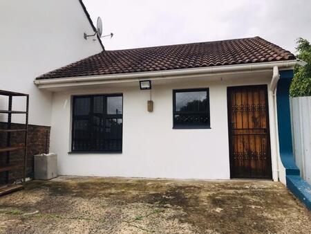 1 Bedroom Apartment in Beacon Bay