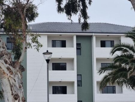 2 Bedroom Apartment in Table View