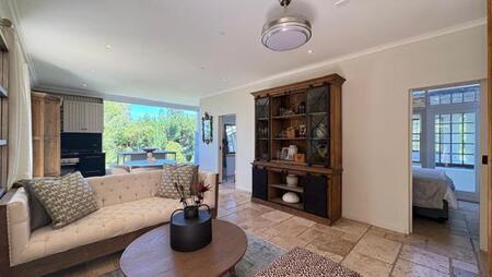 2 Bedroom House in Constantia