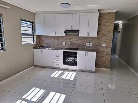 2 Bedroom Apartment in Grassy Park