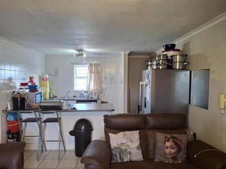 2 Bedroom Apartment in Vredekloof