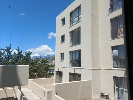 3 Bedroom Flat in Stellenbosch Central