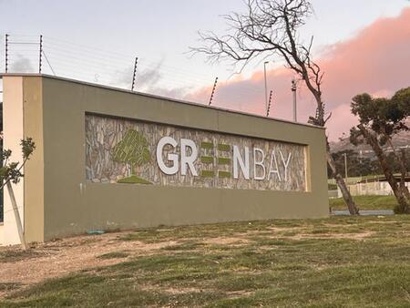 1 Bedroom Apartment in Gordons Bay Central