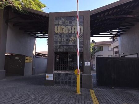 2 Bedroom Apartment in Sonheuwel