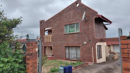 3 Bedroom House in Shallcross