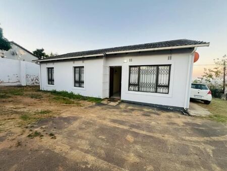 2 Bedroom House in KwaMashu