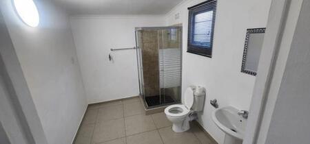 1 Bedroom Apartment in Bellair