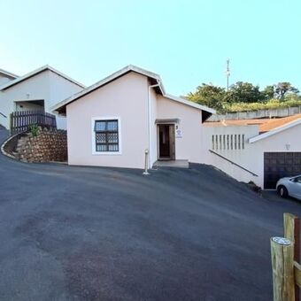 3 Bedroom Apartment in Amanzimtoti