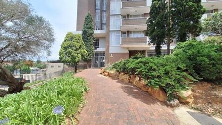 2 Bedroom Apartment in Constantia Kloof