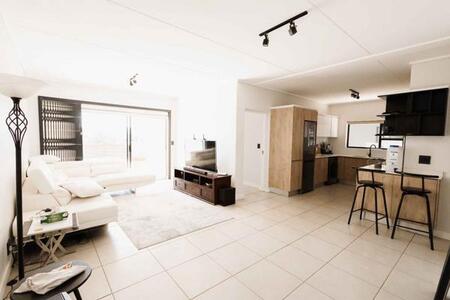 3 Bedroom Apartment in Mooikloof Equestrian Estate