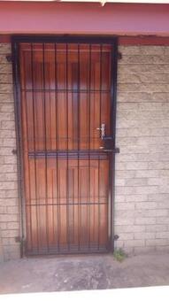 1 Bedroom Flat in Vredenburg