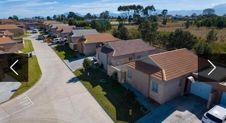 3 Bedroom House in Mooikloof Country Estate