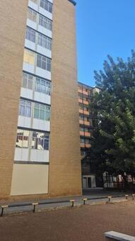 1.5 Bedroom Apartment in Sunnyside