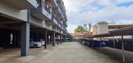 Bachelor apartment in Hillcrest