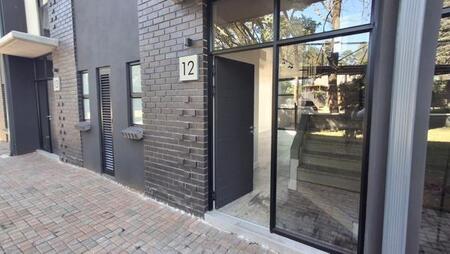 2 Bedroom Apartment in Menlo Park