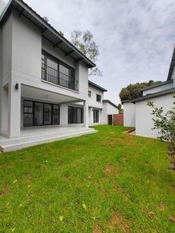 4 Bedroom House in Ashlea Gardens