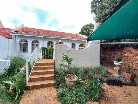 2 Bedroom House in Monument Park