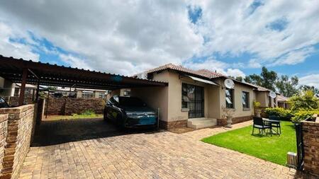 3 Bedroom House in Chantelle
