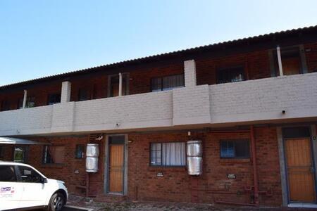 2 Bedroom Apartment in Pretoria North