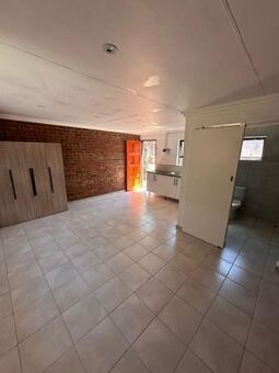 1 Bedroom Apartment in Gezina