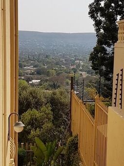 Bachelor apartment in Rietondale