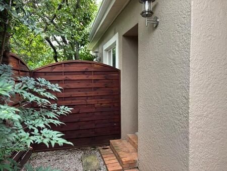 0.5 Bedroom House in Robindale