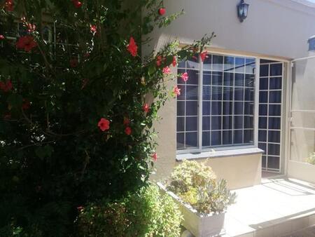 1 Bedroom Garden Cottage in Blairgowrie