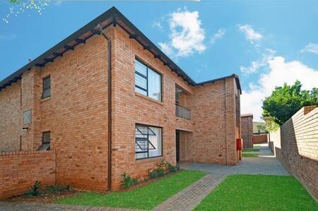 2 Bedroom Apartment in Linden