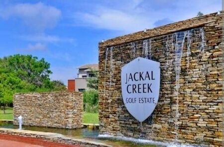 2 Bedroom Apartment in Jackal Creek Golf Estate