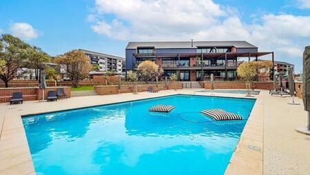 2 Bedroom Apartment in Sunninghill