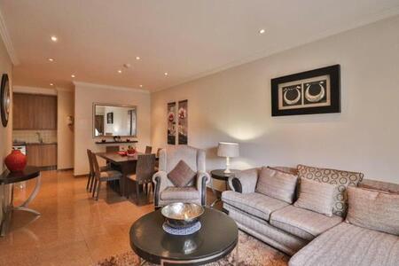 2 Bedroom Apartment in Bedford Gardens