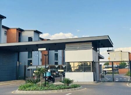 3 Bedroom Apartment in Glen Marais