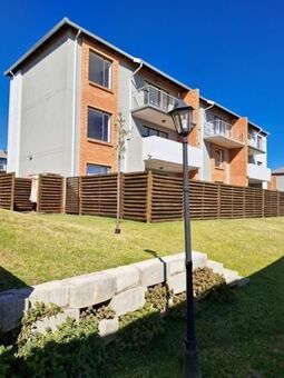 4 Bedroom Apartment in Esther Park