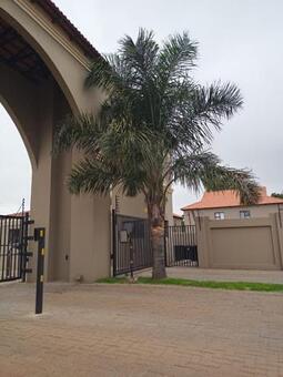 2 Bedroom Apartment in Brentwood Park