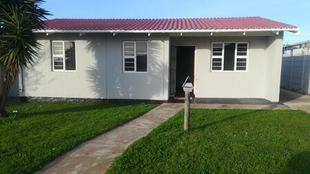 3 Bedroom House in West End