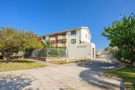 2 Bedroom Apartment in Humewood