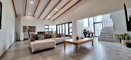 3 Bedroom House in Calypso Beach