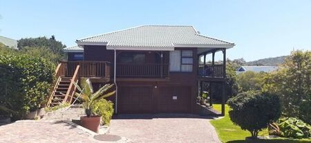 3 Bedroom House in Cola Beach