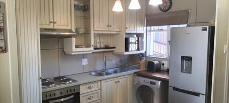 2 Bedroom Apartment in Mossel Bay Central