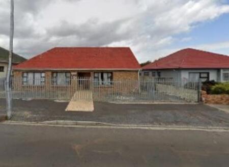 1 Bedroom Apartment in Parow Valley
