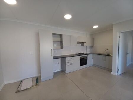 2 Bedroom House in Burgundy Estate