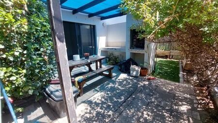 3 Bedroom House in Burgundy Estate